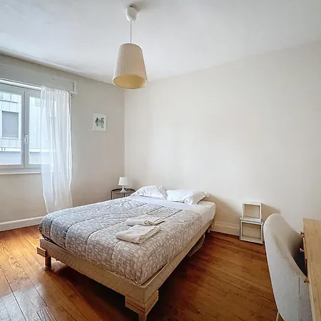 Grand T2 Tres Fonctionnel A Deux Pas Du Centre - Morel Ladeuil *